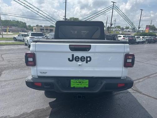 2022 Jeep Gladiator Sport S