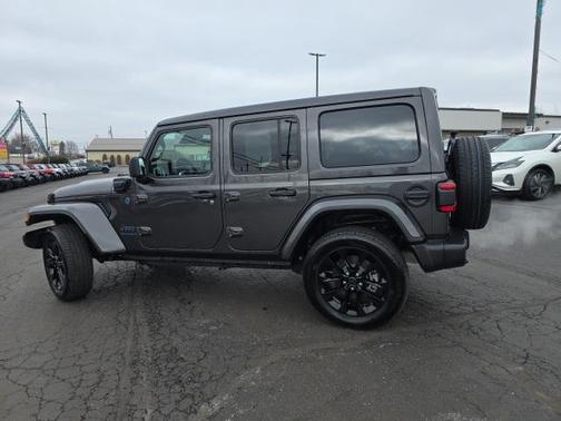 2025 Jeep Wrangler 4xe Sahara