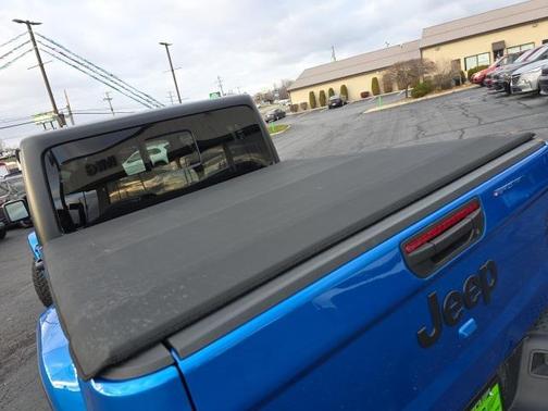 2024 Jeep Gladiator Willys