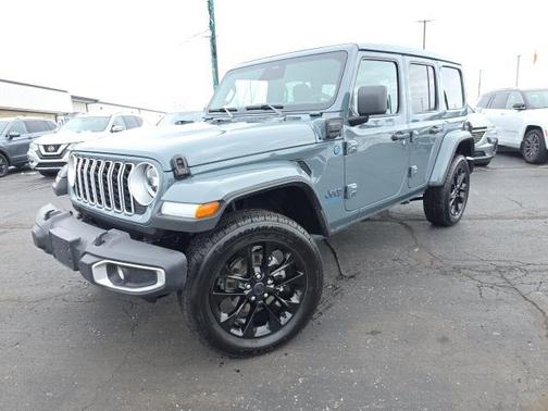 2025 Jeep Wrangler 4xe Sahara