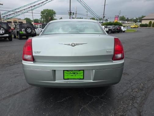 2005 Chrysler 300 Touring