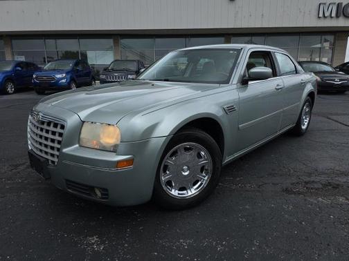 2005 Chrysler 300 Touring
