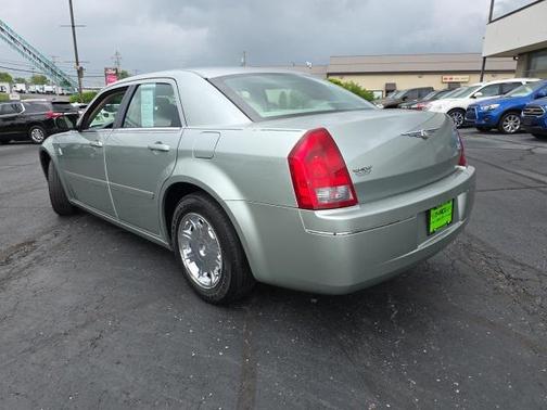 2005 Chrysler 300 Touring