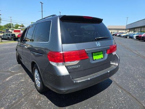 Polished Metal Metallic 2010 Honda Odyssey EX