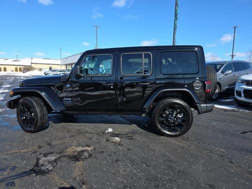 2025 Jeep Wrangler 4xe Sahara