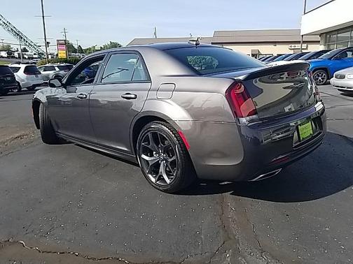 2023 Chrysler 300 S