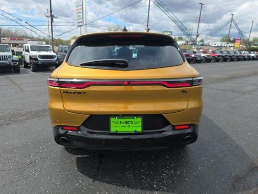 Acapulco Gold 2025 Dodge Hornet R/T Plus EAWD