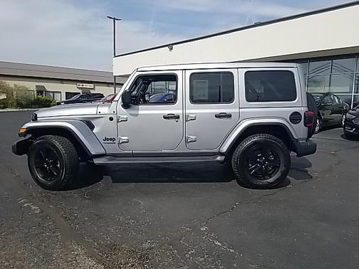 2020 Jeep Wrangler Unlimited Sahara