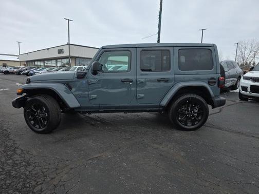 2025 Jeep Wrangler 4xe Sahara