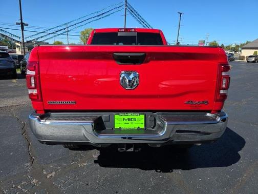 2024 RAM 2500 Big Horn Crew Cab 4x4 6'4' Box