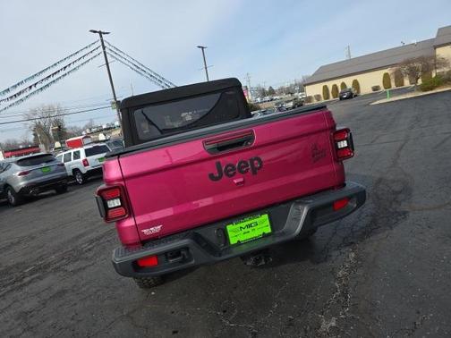 2024 Jeep Gladiator Willys