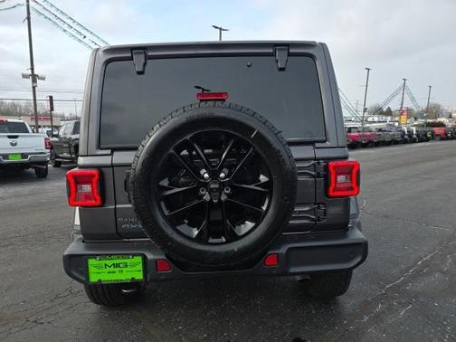 2025 Jeep Wrangler 4xe Sahara