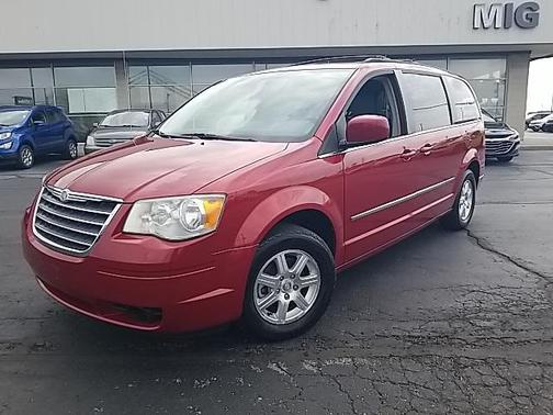 2009 Chrysler Town & Country Touring