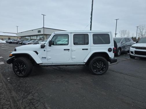 2025 Jeep Wrangler 4xe Sahara
