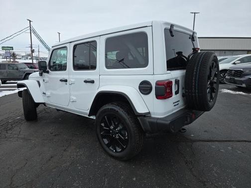 2025 Jeep Wrangler 4xe Sahara