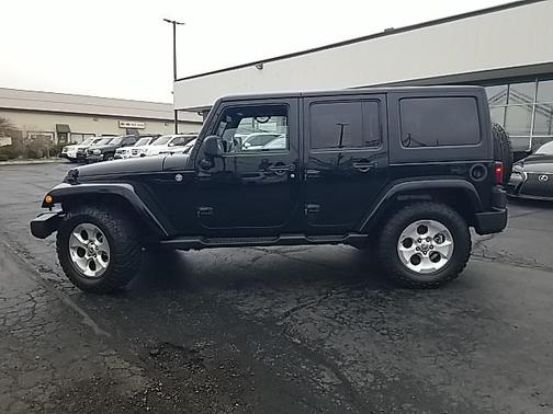 2013 Jeep Wrangler Unlimited Sahara