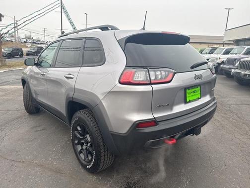 2022 Jeep Cherokee Trailhawk