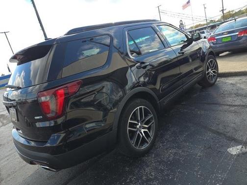 2017 Ford Explorer sport