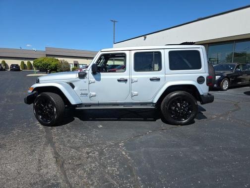 2023 Jeep Wrangler 4xe Sahara
