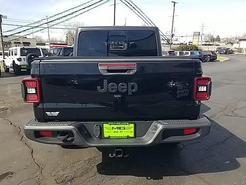 2021 Jeep Gladiator Sport