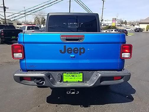 2023 Jeep Gladiator Sport S