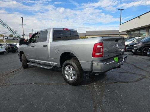 2024 RAM 2500 Big Horn Crew Cab 4x4 6'4' Box
