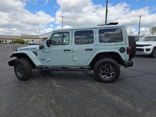 Earl Clearcoat 2023 Jeep Wrangler 4xe Rubicon
