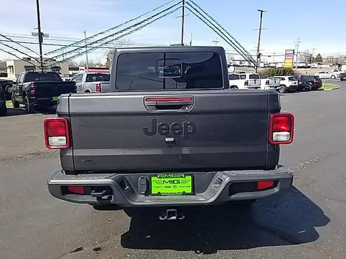 2023 Jeep Gladiator Sport S