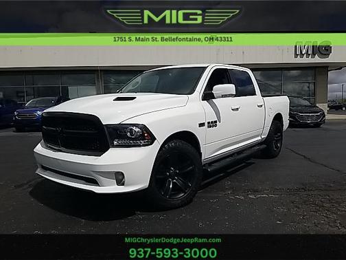 2017 RAM 1500 Night Crew Cab 4x4 5'7' Box