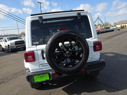 2025 Jeep Wrangler 4xe Sahara