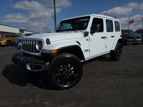 2025 Jeep Wrangler 4xe Sahara