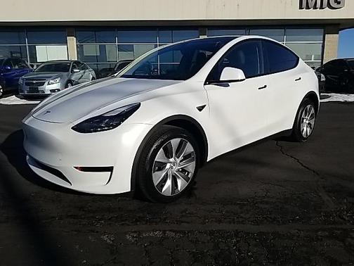 2024 Tesla Model Y Long Range Dual Motor All-Wheel Drive