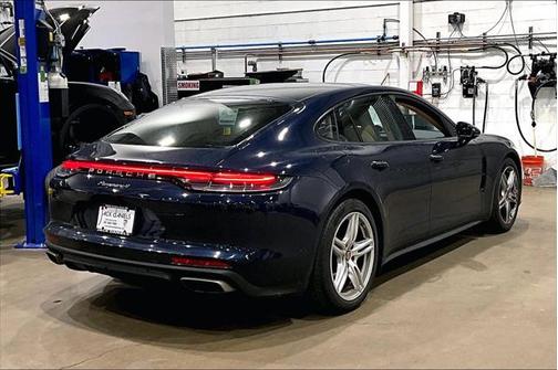 2021 Porsche Panamera 4