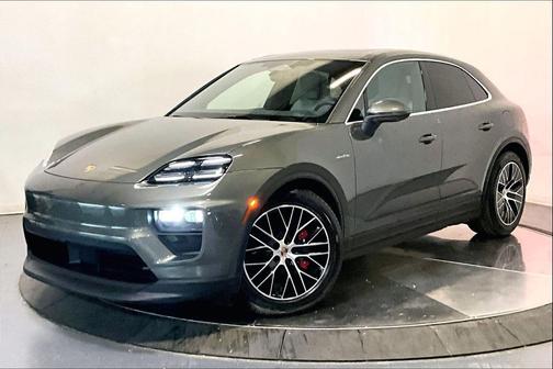 2025 Porsche Macan 