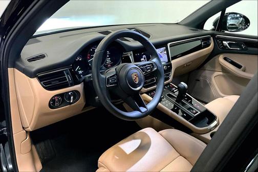 2025 Porsche Macan 