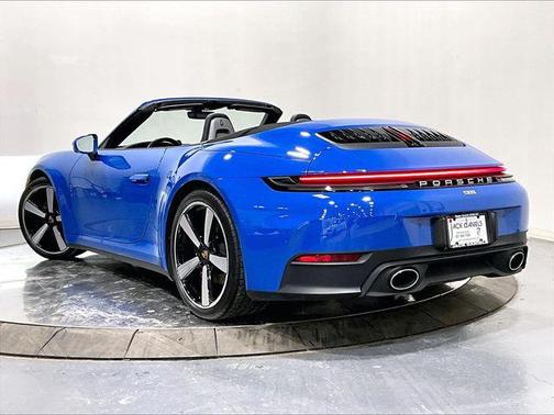 2025 Porsche 911 Carrera
