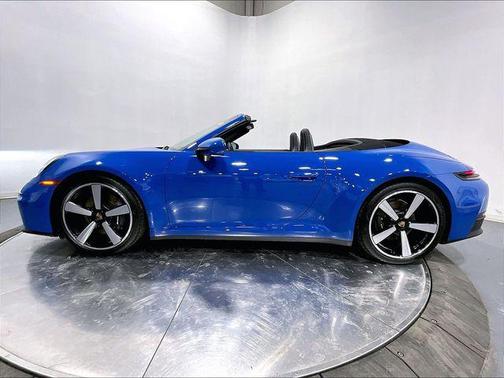 2025 Porsche 911 Carrera