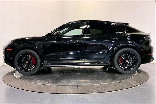 2026 Porsche Cayenne GTS