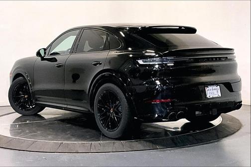 2026 Porsche Cayenne GTS