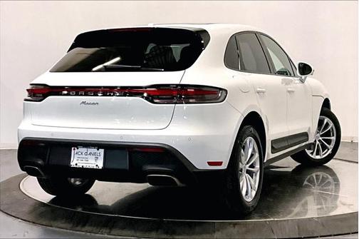 2025 Porsche Macan Base