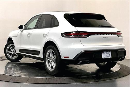 2026 Porsche Macan 