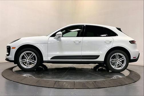 2026 Porsche Macan 