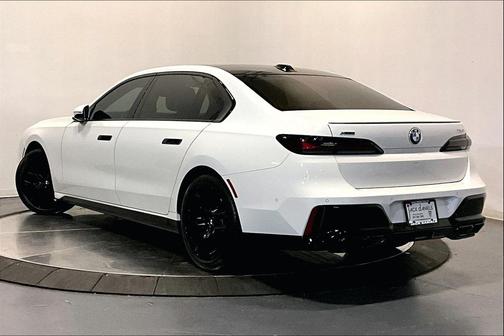 2024 BMW 760 i xDrive