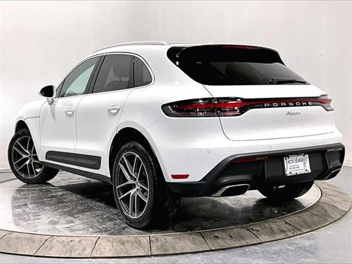 2026 Porsche Macan 