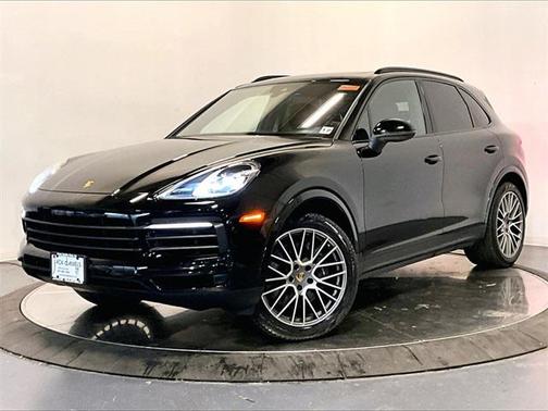 2023 Porsche Cayenne Platinum Edition