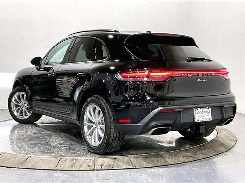 2026 Porsche Macan 