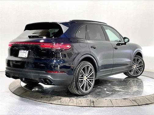2023 Porsche Cayenne Platinum Edition