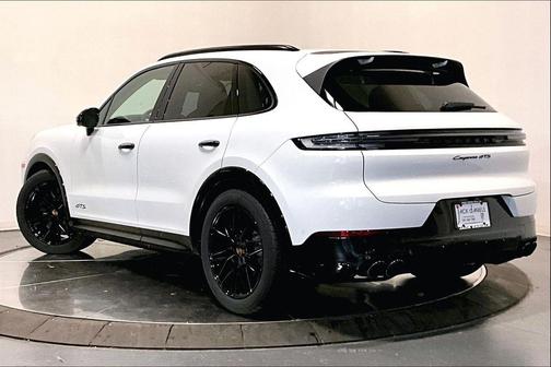 2026 Porsche Cayenne GTS