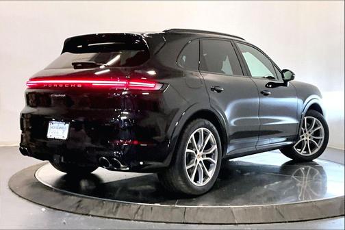 2025 Porsche Cayenne Cayenne