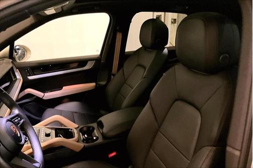 2024 Porsche Cayenne S